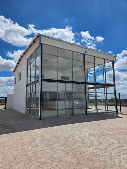 Property #2486514, Retail Rental Monthly in Sungate Estate