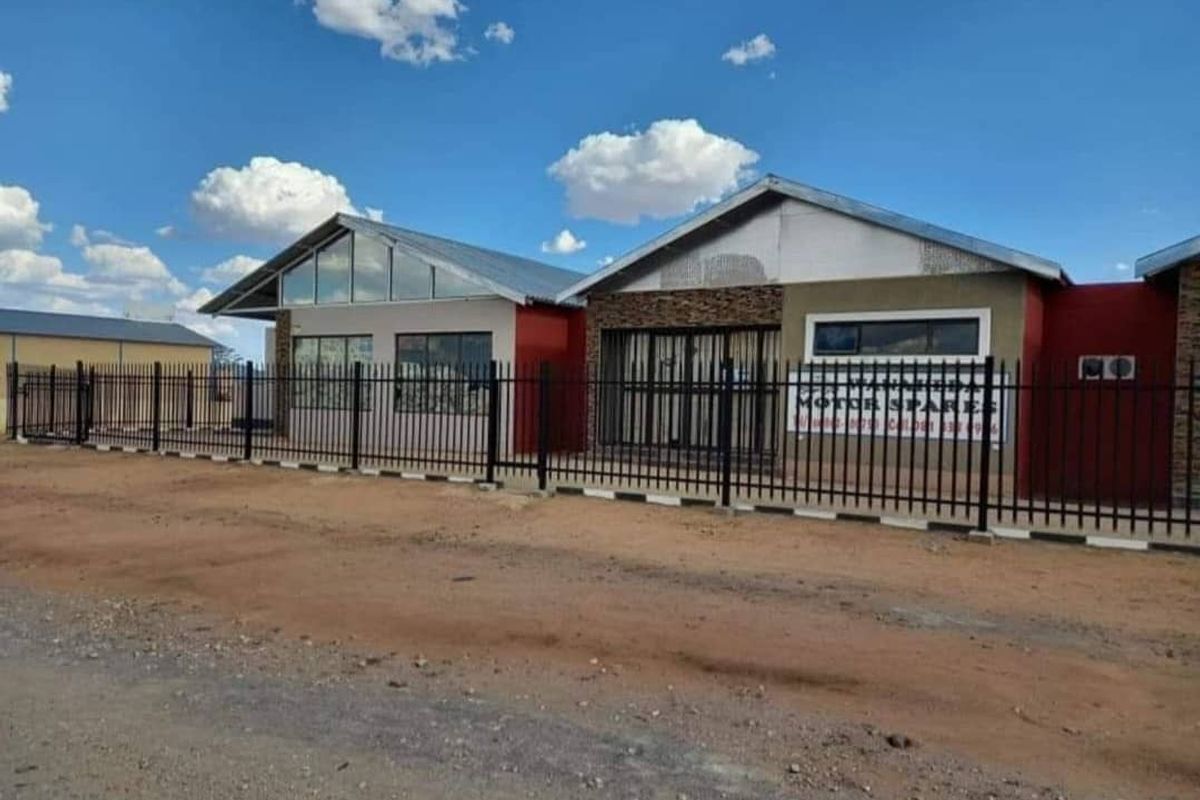 SHOP/OFFICE/RETAIL/STORAGE/WORKSHOP IN OKAHANDJA - Photo 5