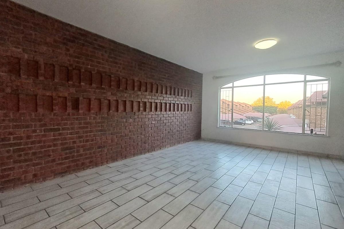 2 Bedroom Townhouse for sale in Albemarle - Photo 3