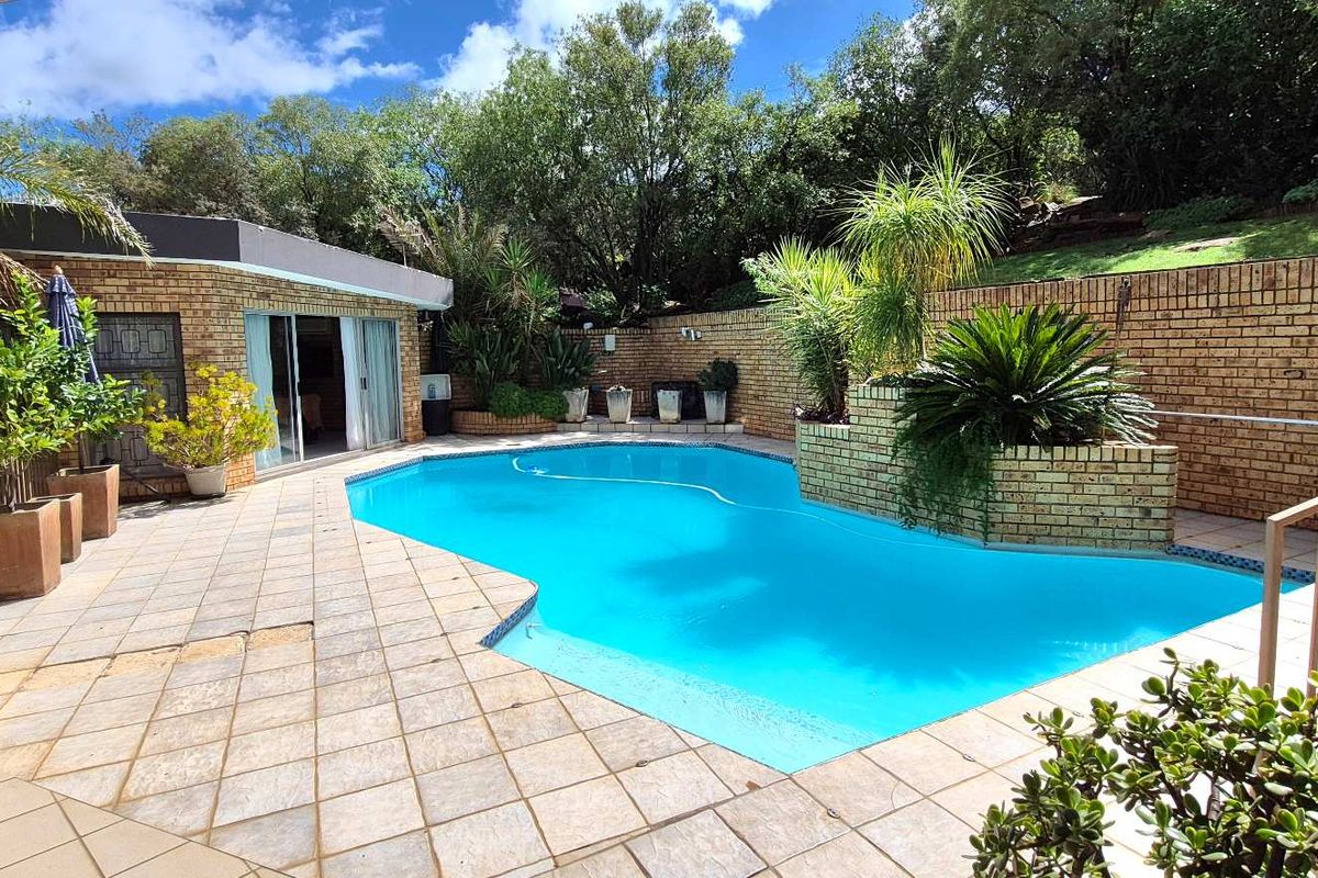 Upper Pellissier, upmarket house for sale - Photo 2