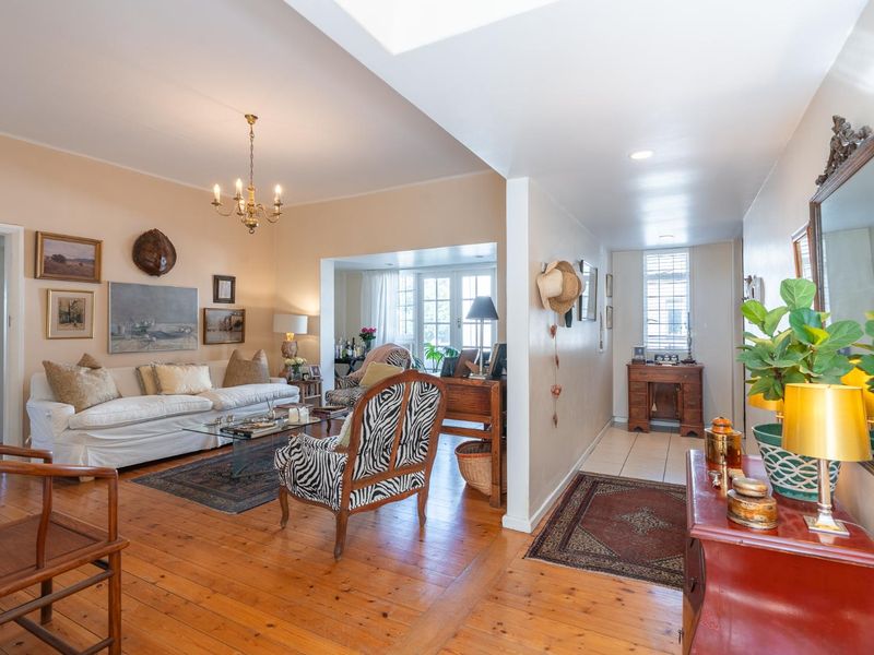 Timeless Heritage in the Heart of Sea Point - Photo 9