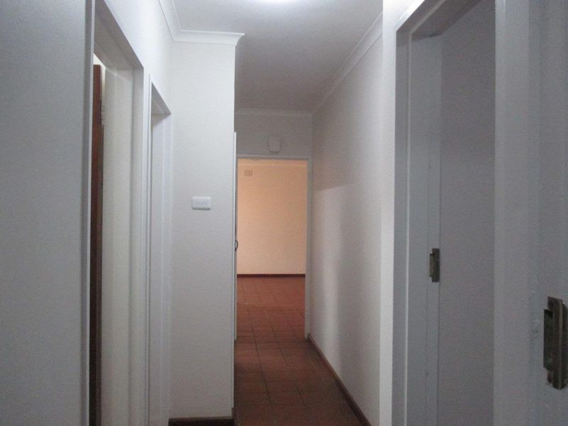 3 Bedroom House with flatlet in Kabega Park - Photo 9