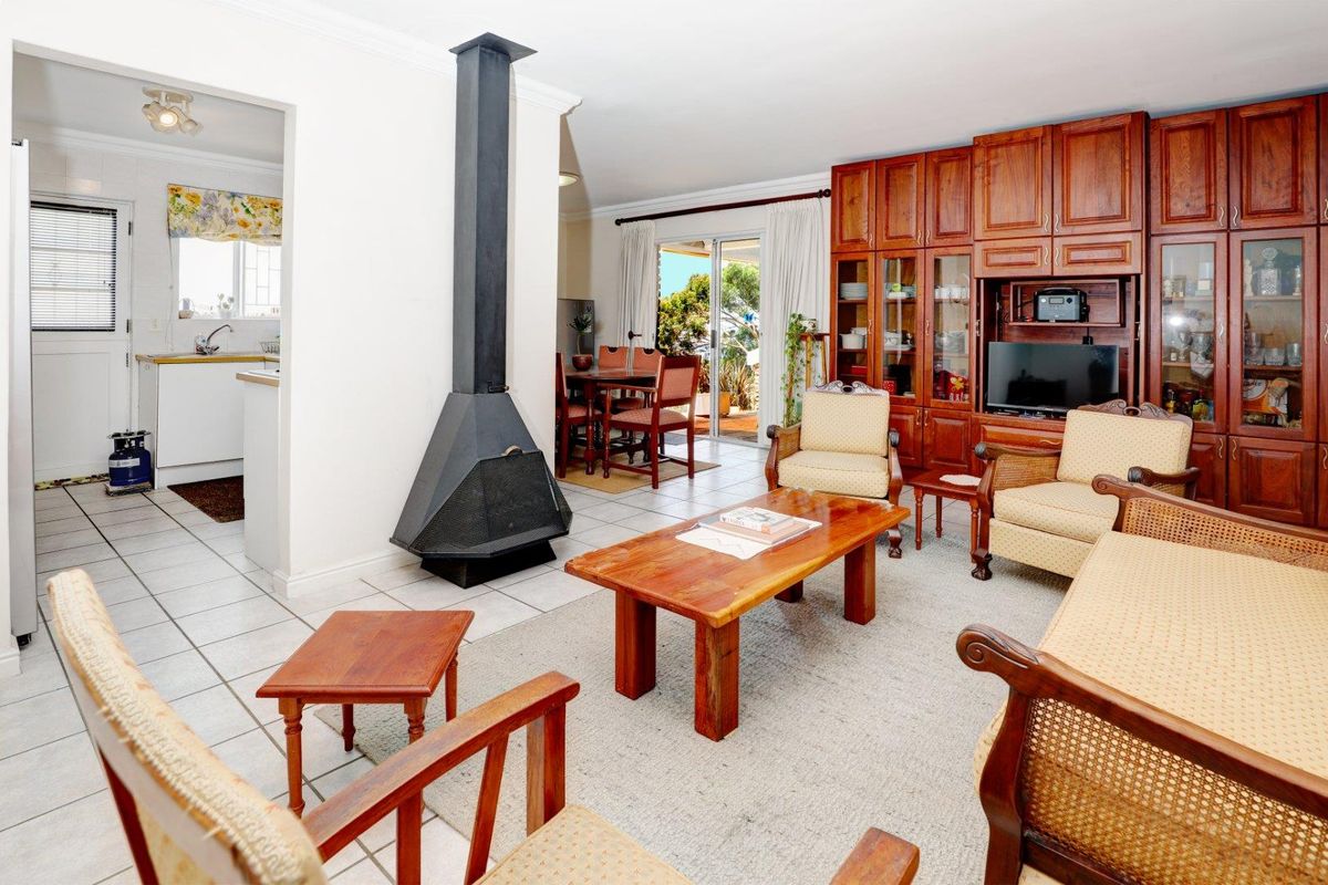 Single level! Cozy lock-up and go! Mountain views! - Photo 4