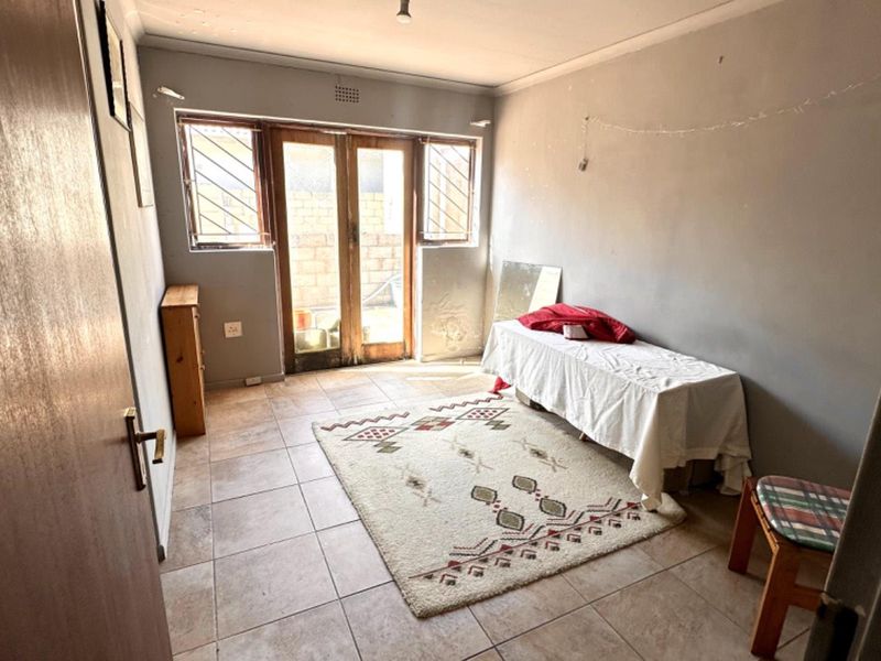 RENOVATORS APPLY WITHIN - Photo 8