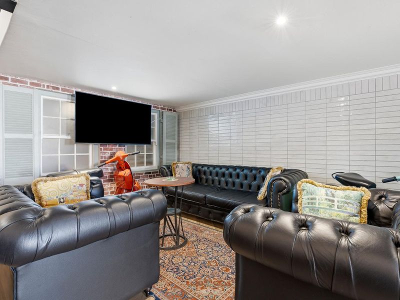 TOP END BREE STREET SECTION FOR SALE - Photo 6
