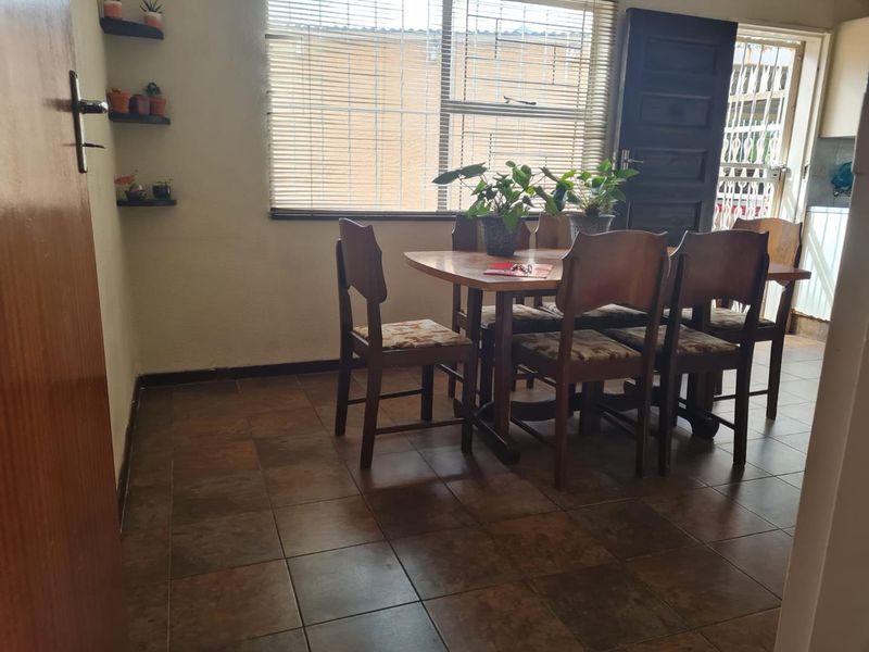 Single Storey Conventional - Photo 5