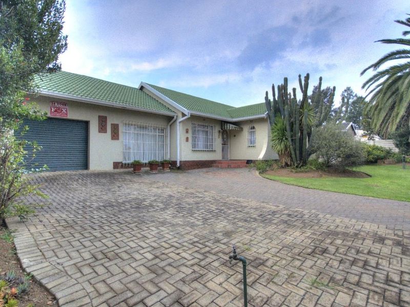 Excellent neighborhood! - Photo 4