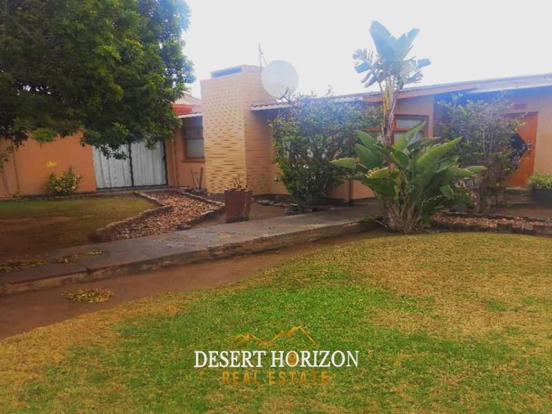 Walvisbay , Namibia | Family home for sale - Photo 2