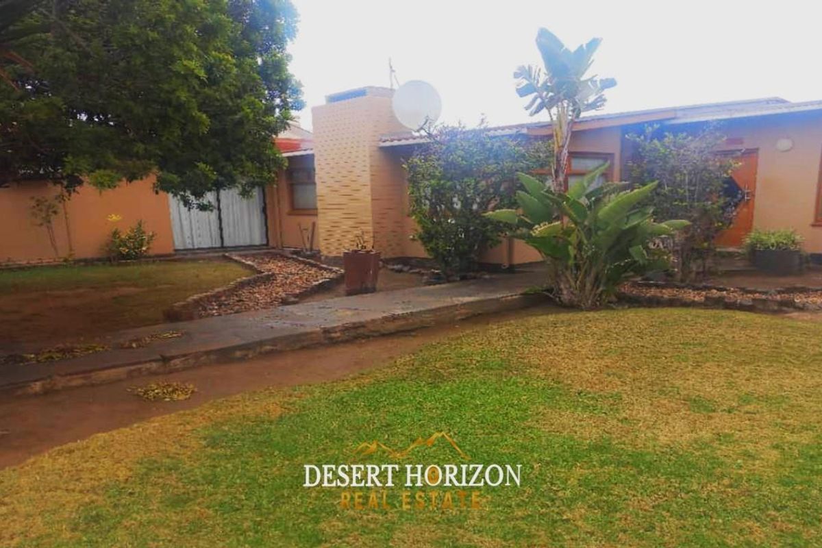 Walvisbay , Namibia | Family home for sale - Photo 2