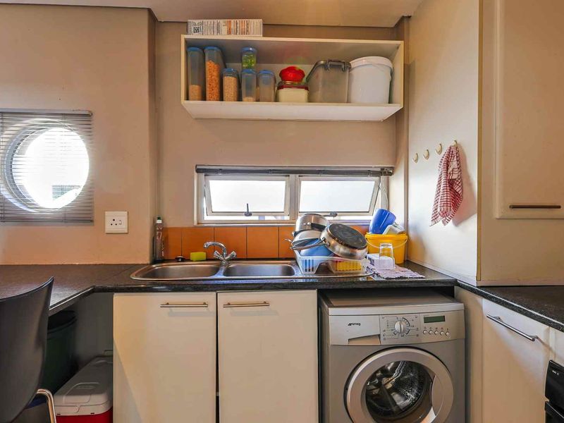 2 Bedroom Sudent Apartment For Sale - Photo 9