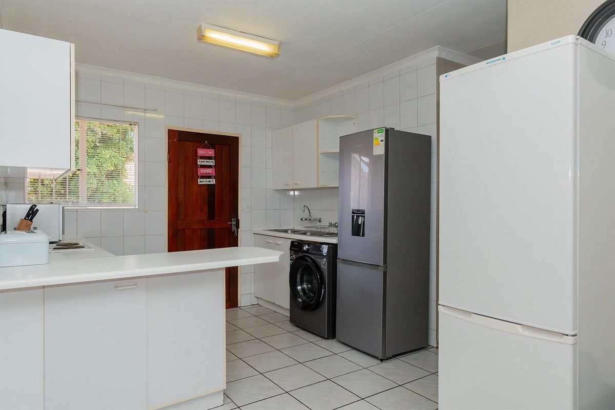 Modern 3-Bedroom Townhouse to Rent in Birchleigh – Prime Location Near Birchmed Day Clinic - Photo 5