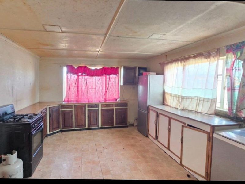 3 Bedroom home - Photo 6