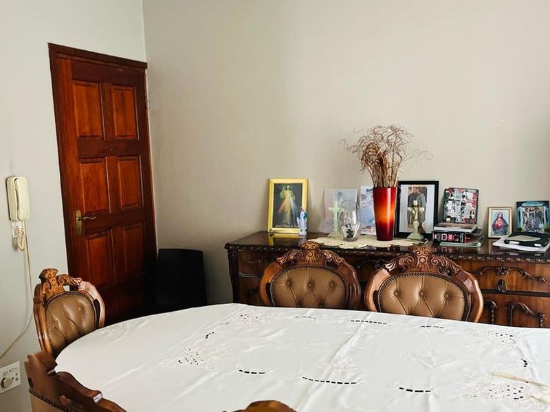 3 Bedroom house in a security ESTATE in Van Rebeeck Park - Photo 8