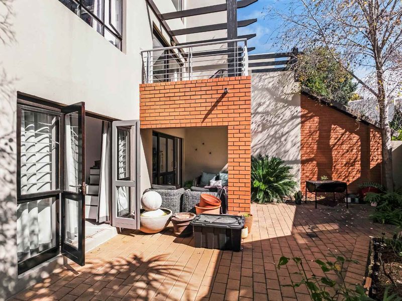 IDEAL LOCK-UP AND GO GROUND FLOOR UNIT IN SOUGHT AFTER TINZA LIFESTYLE ESTATE - Photo 6