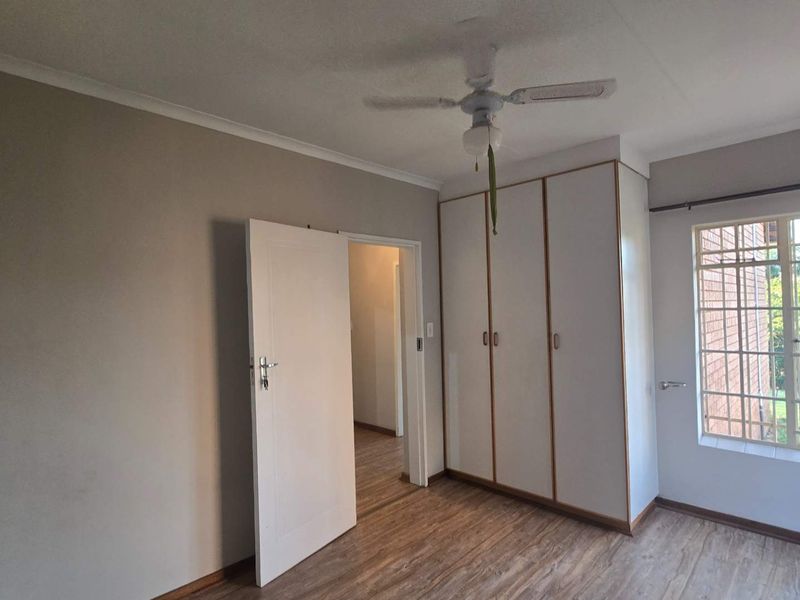 Beautiful 2 Bedroom Retirement home to Rent in Renaissance Montana park - Photo 8
