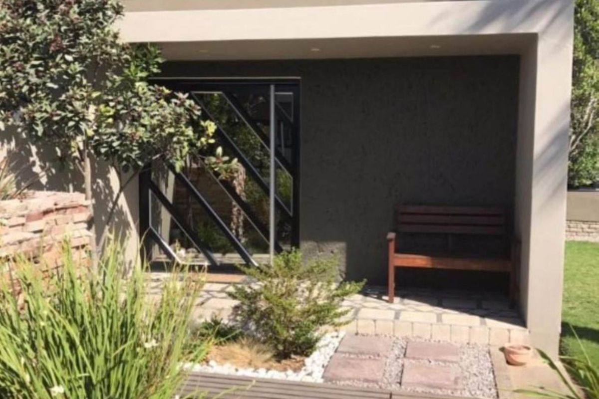 Price Reduced!!Modern Kramersdorf Mansion with permanent dune view - Photo 3