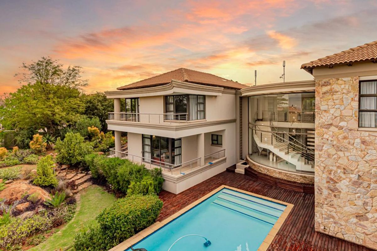 5 Bedroom House of Architectural Grandeur in Meyersdal Eco Estate – A Double-Stand Masterpiece of Modern Luxury - Photo 4