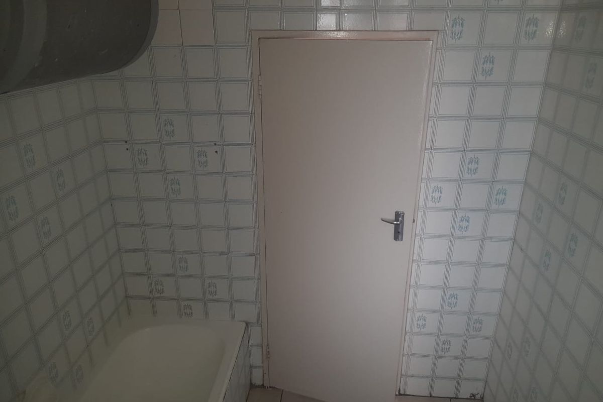 One Bedroom Apartment for sale in Faymore. - Photo 5