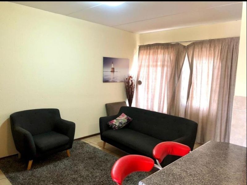 2 Bedroom Apartment for Sale in Pebble Falls - Photo 5