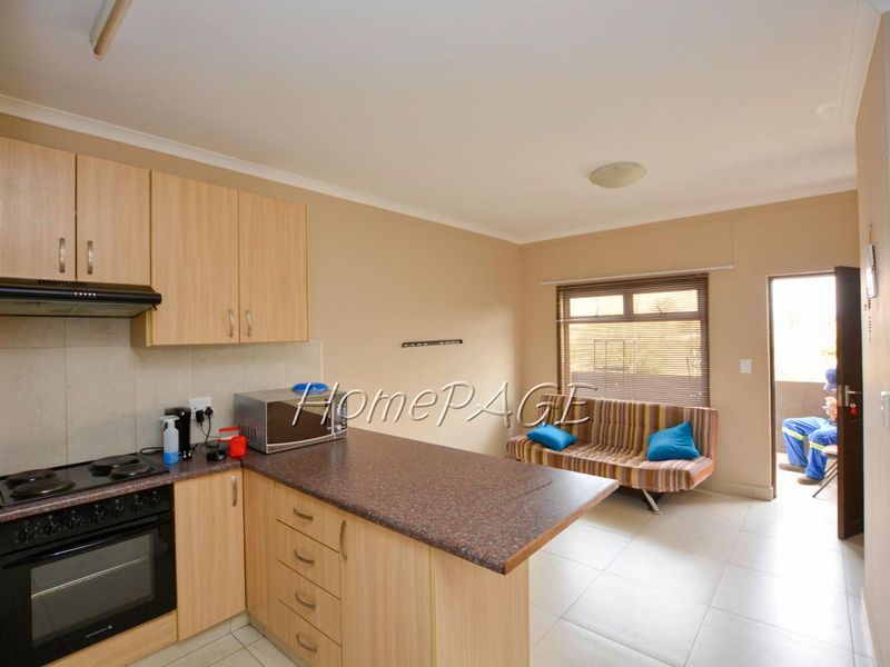 Hermes, Walvis Bay:  Apartment in Edelweiss Heights is for sale - Photo 3