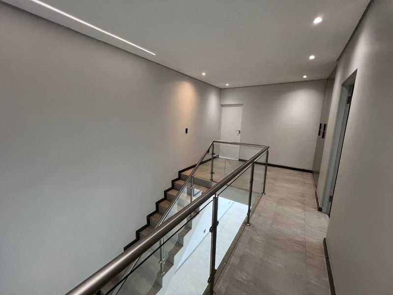 Modern 3-Bedroom Cluster in Prime Bryanston East – No Transfer Costs! - Photo 2