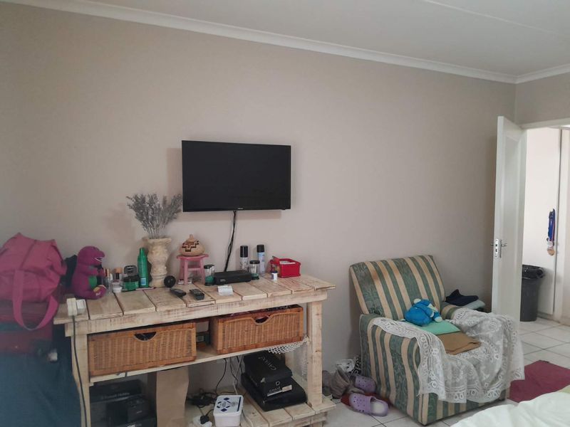 Affordable 2 Bedroom Apartment for Sale - Photo 10
