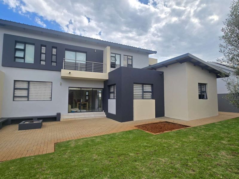 Midstream Meadows modern double storey - Photo 3