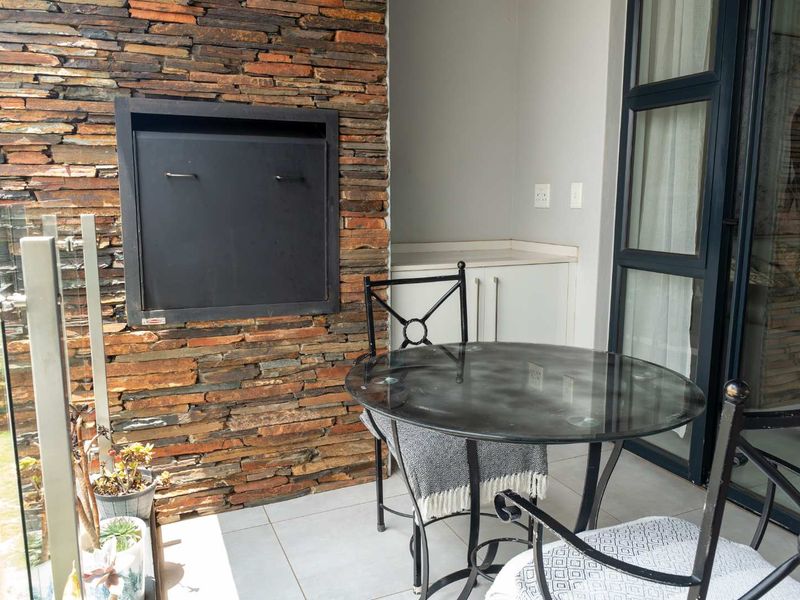 Stylish First-Floor Apartment in Haymarket | Eye of Africa Estate - Photo 8