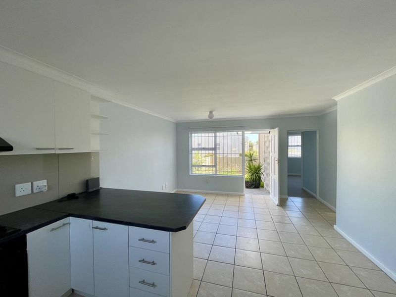 Secure Starter Home - Photo 5