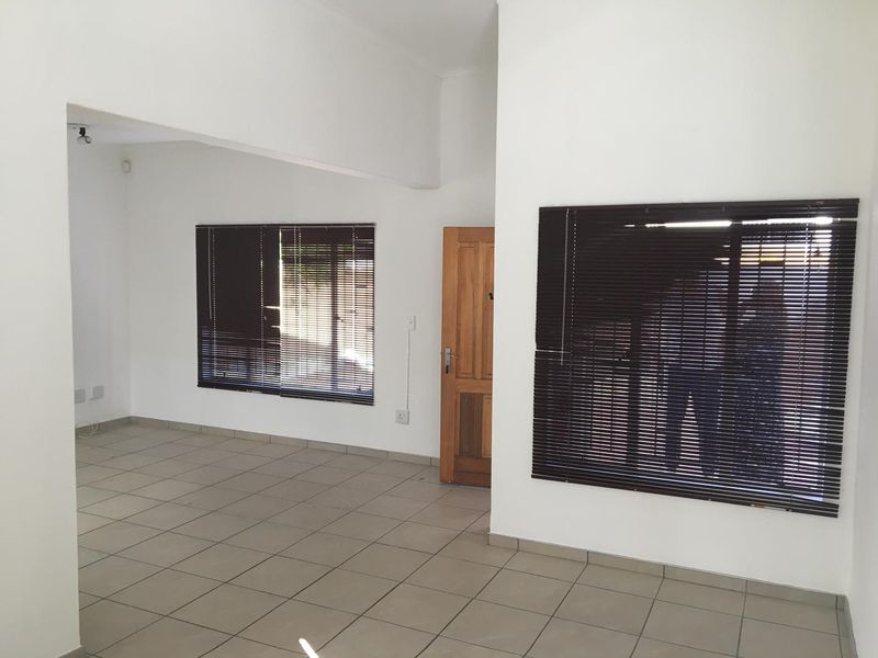 Townhouse in Avis for Sale | N$ 2 000 000 - Photo 3