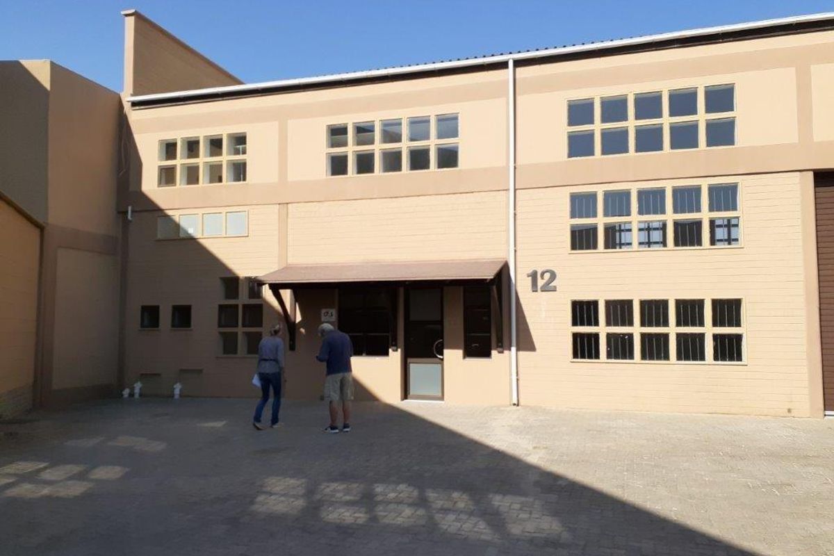 WAREHOUSE FOR SALE - Photo 3