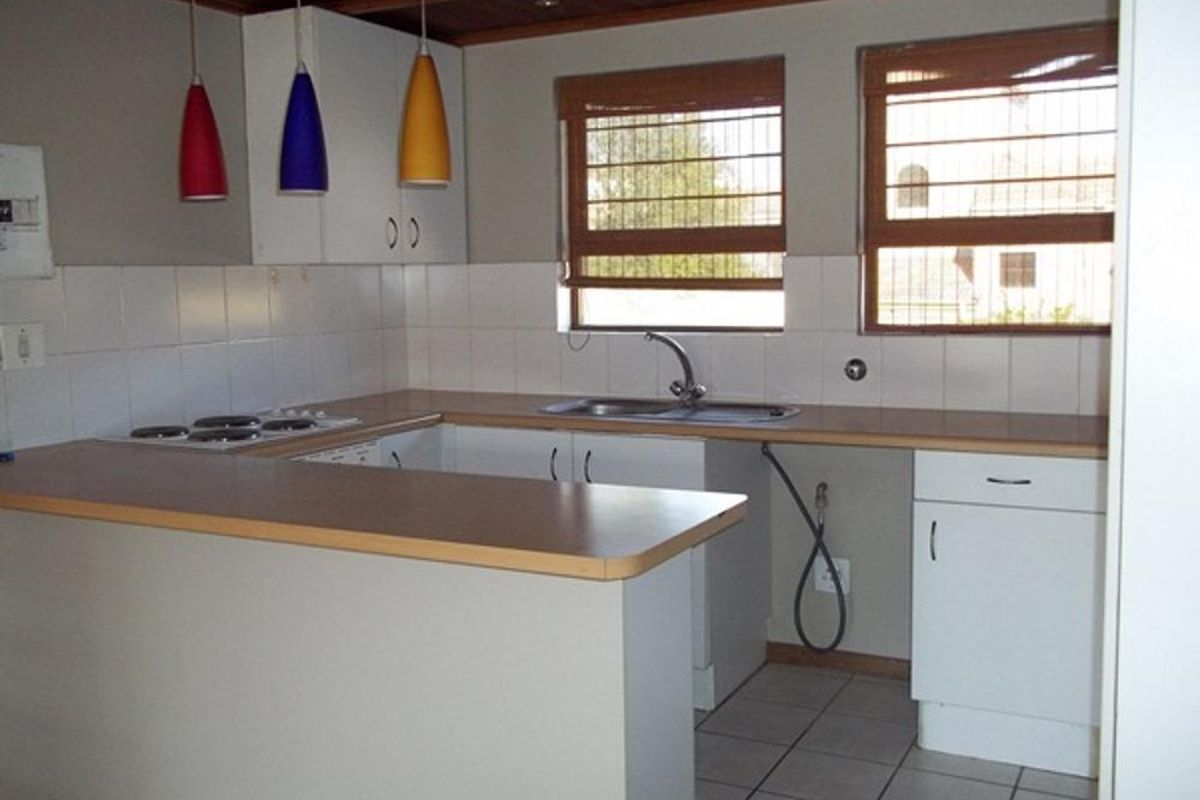 Modern 2 Bedroom, 1 Bathroom Apartment for Sale in Sunninghill - Photo 2