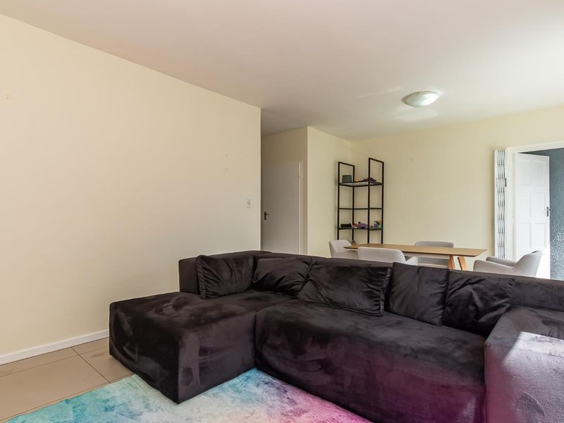 4-Bedroom Maisonette for Sale in the Heart of Sun Valley - Photo 8