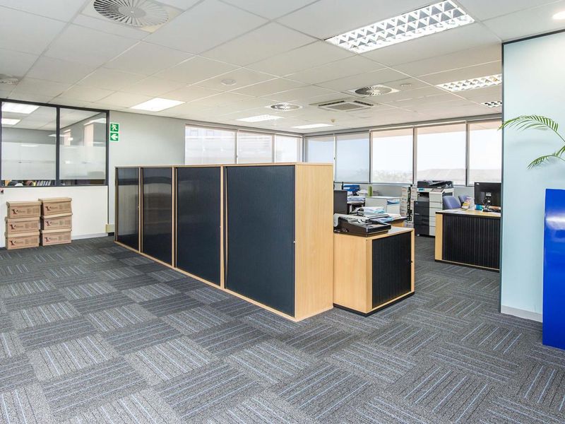 ENTIRE OFFICE BLOCK – A BLUE CHIP INVESTMENT OPPORTUNITY - Photo 9