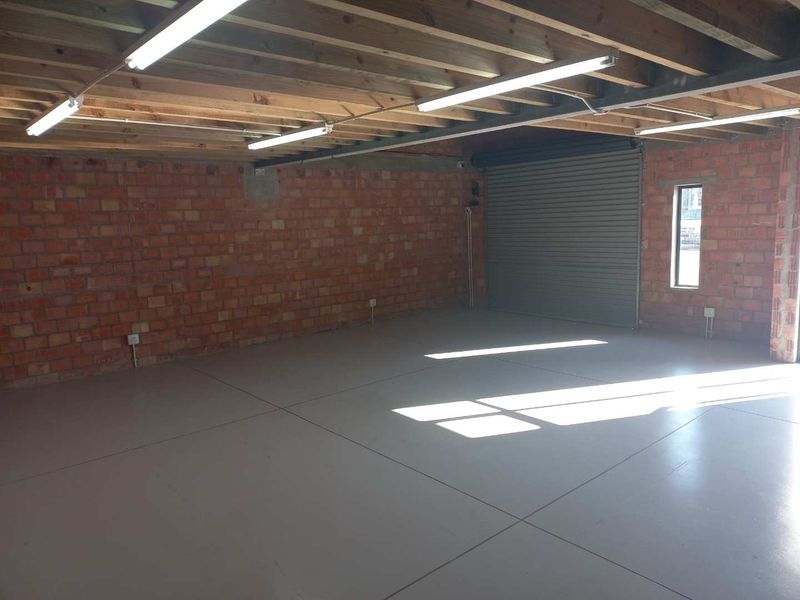 Warehouse in popular area, available immediately! - Photo 3