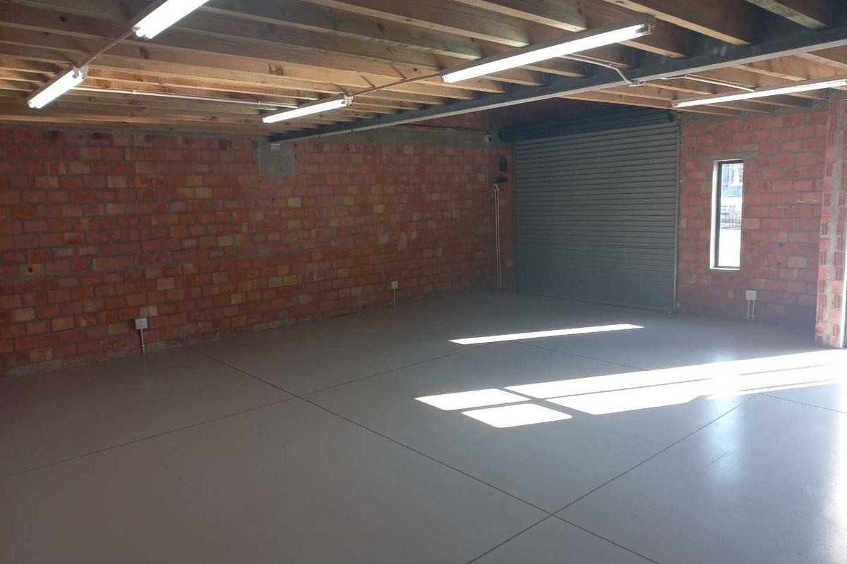 Warehouse in popular area, available immediately! - Photo 3