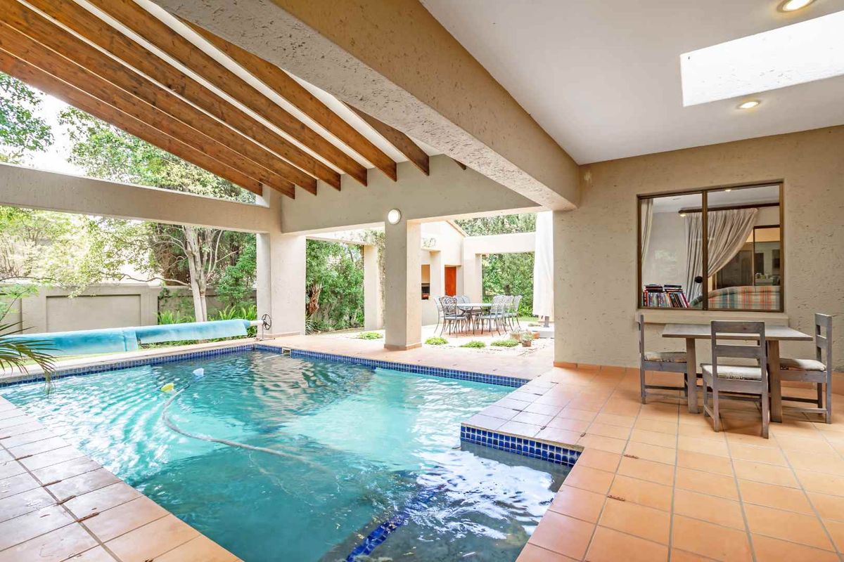 FULLY FURNISHED HOME IN DAINFERN - Photo 2