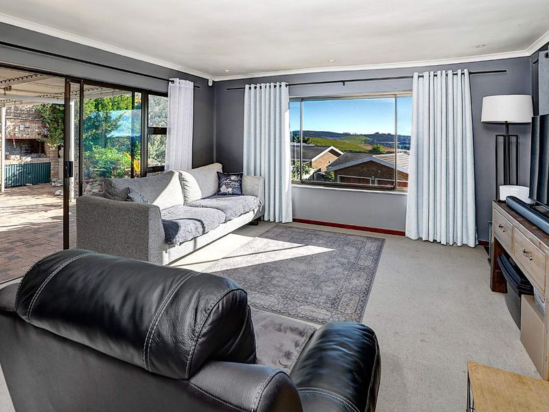 North facing! Panoramic Views! Tranquil and Secure Setting! - Photo 6