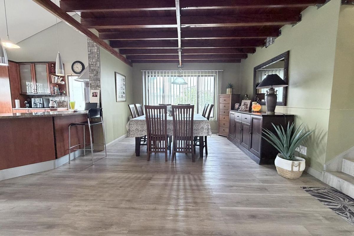 2 Duet Houses for sale on single Erf - Photo 2