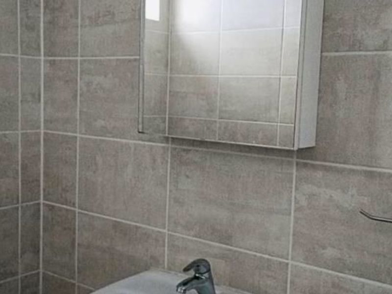 One Bedroom Apartment for Sale in Linbro Park - Photo 8