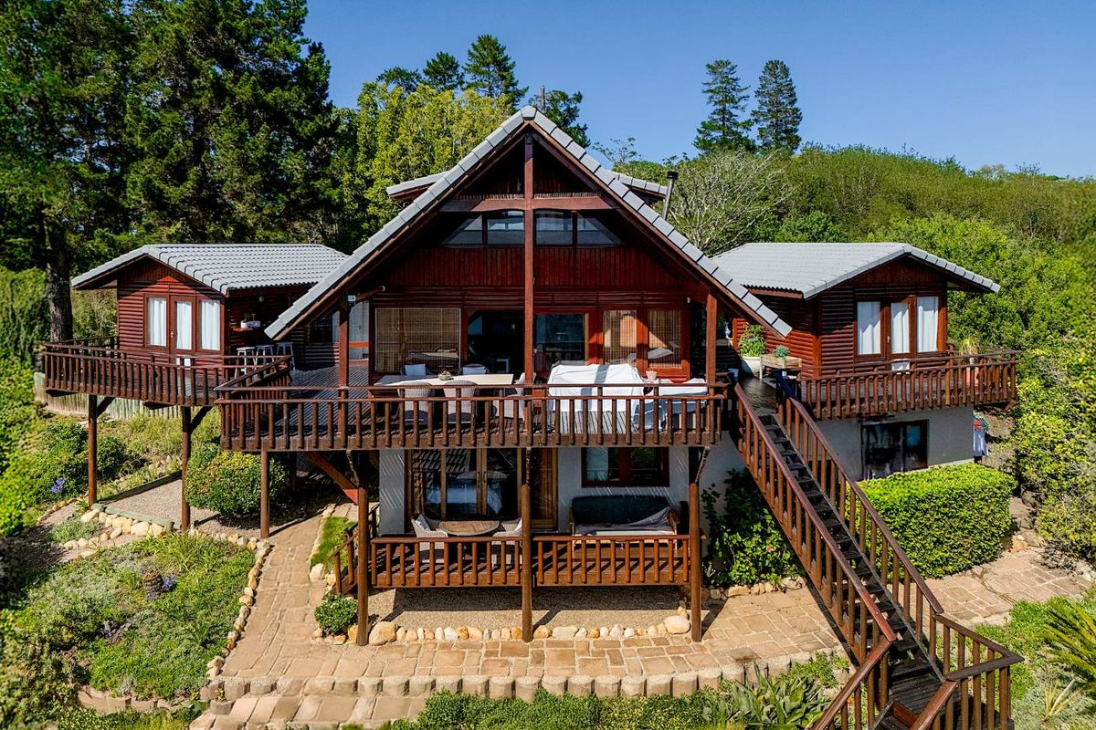 Perched Above the Rest: Modern Luxury with Panoramic Eagle Views - Photo 4