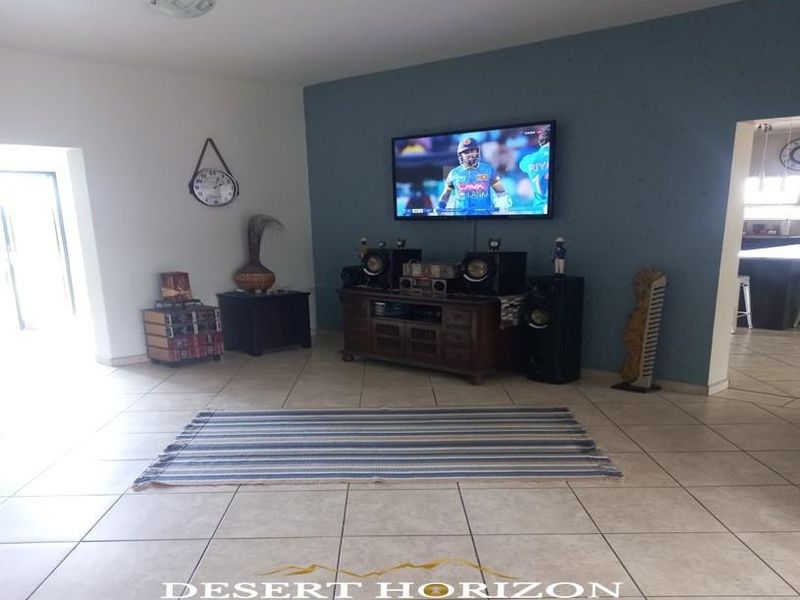 Walvisbay, Fairways Estate |  Stunning Family home for sale - Photo 5