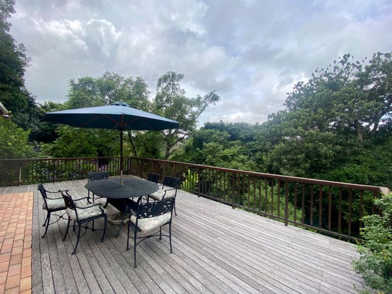 SPACE, PRIVACY AND LUSH SURROUNDS IN THE HEART OF KLOOF - Photo 2