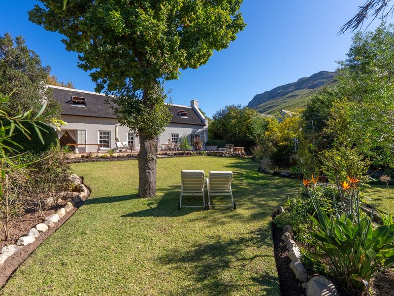 Escape the Ordinary - Photo 2