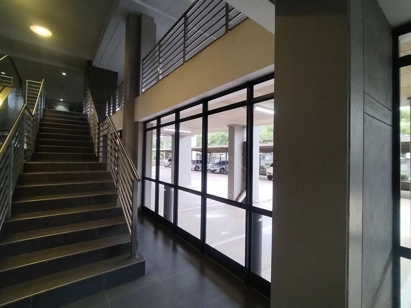 Duncan Court Luxury Student unit - Photo 2