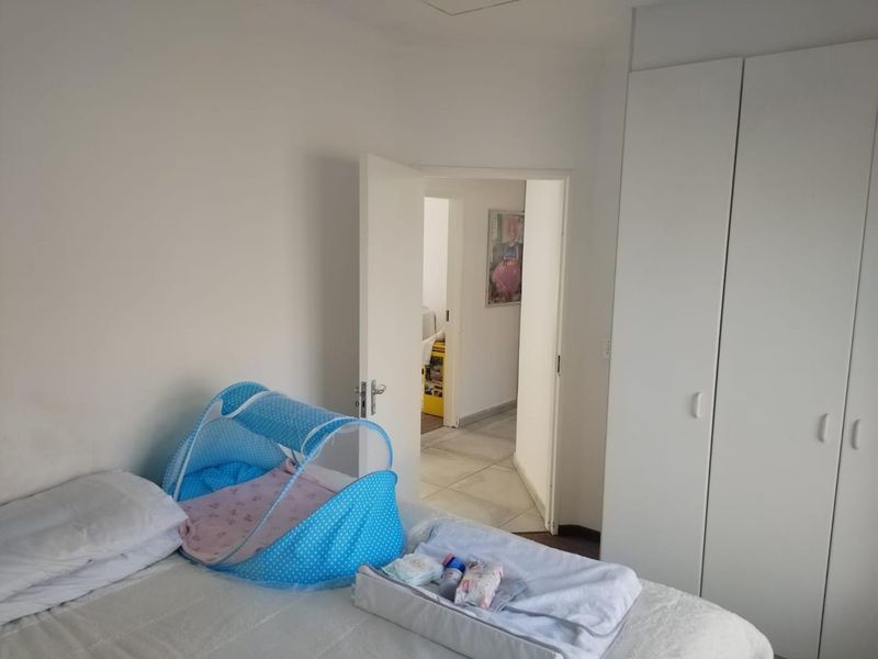 Spacious 4-Bedroom Family Home to Rent in a Secure Estate - Photo 7