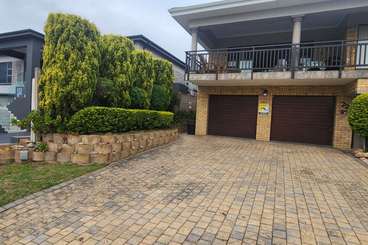 CONVENIENT POSITION- IMMACULATE CONDITION - Photo 2