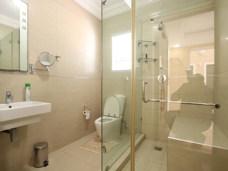 A luxurious mansion in Prime Umhlanga Ridge with Sea VIews! - Photo 5