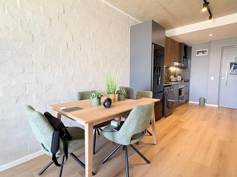 Riverlands Aparment, Observatory! - Photo 3