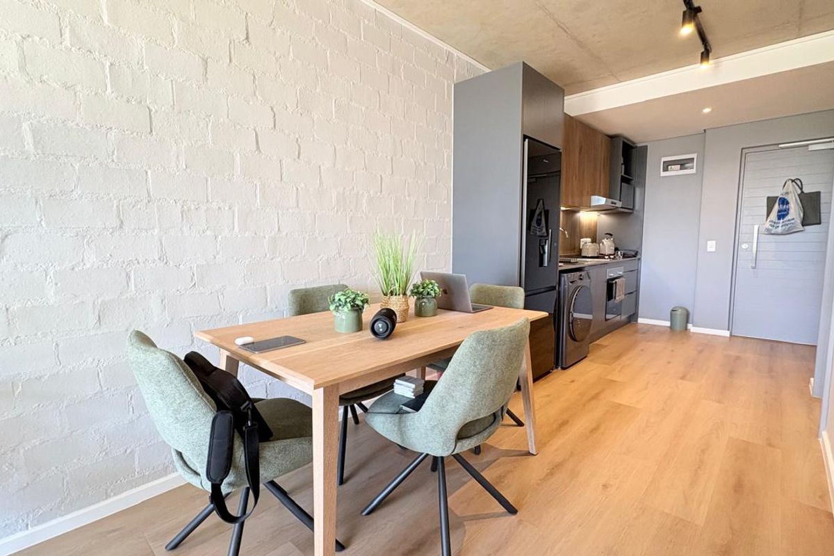 Riverlands Aparment, Observatory! - Photo 3
